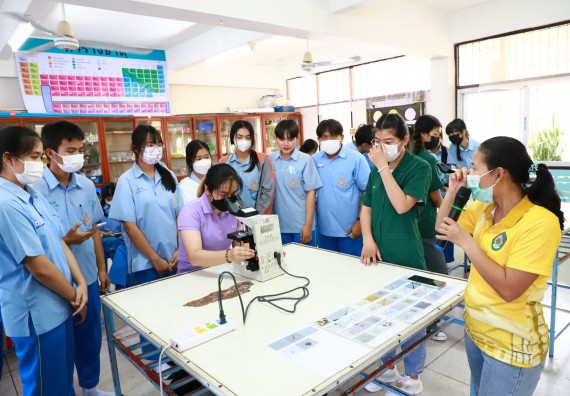 ภาพกิจกรรม  คณะวิทยาศาสตร์และเทคโนโลยี จัดกิจกรรมค่ายวิทยาศาสตร์สัญจร ปีการศึกษา 2565  โรงเรียนคลองลานวิทยา 