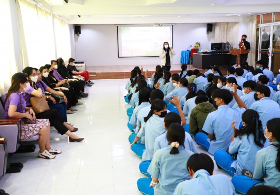 ภาพกิจกรรม  คณะวิทยาศาสตร์และเทคโนโลยี จัดกิจกรรมค่ายวิทยาศาสตร์สัญจร ปีการศึกษา 2565  โรงเรียนคลองลานวิทยา 