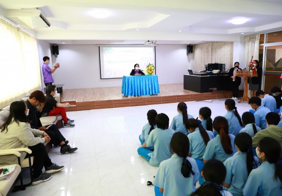 ภาพกิจกรรม  คณะวิทยาศาสตร์และเทคโนโลยี จัดกิจกรรมค่ายวิทยาศาสตร์สัญจร ปีการศึกษา 2565  โรงเรียนคลองลานวิทยา 