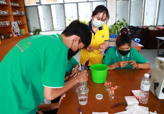 ภาพกิจกรรม  คณะวิทยาศาสตร์และเทคโนโลยี จัดกิจกรรมค่ายวิทยาศาสตร์สัญจร ปีการศึกษา 2565  โรงเรียนวังแขมวิทยาคม