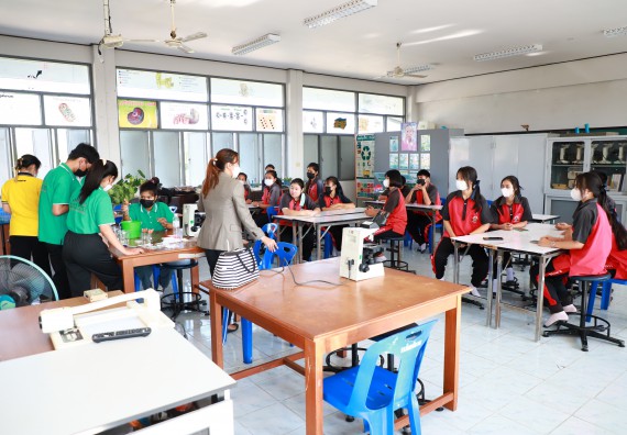 ภาพกิจกรรม  คณะวิทยาศาสตร์และเทคโนโลยี จัดกิจกรรมค่ายวิทยาศาสตร์สัญจร ปีการศึกษา 2565  โรงเรียนวังแขมวิทยาคม