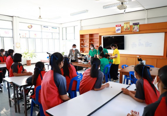 ภาพกิจกรรม  คณะวิทยาศาสตร์และเทคโนโลยี จัดกิจกรรมค่ายวิทยาศาสตร์สัญจร ปีการศึกษา 2565  โรงเรียนวังแขมวิทยาคม