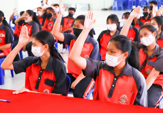 ภาพกิจกรรม  คณะวิทยาศาสตร์และเทคโนโลยี จัดกิจกรรมค่ายวิทยาศาสตร์สัญจร ปีการศึกษา 2565  โรงเรียนวังแขมวิทยาคม