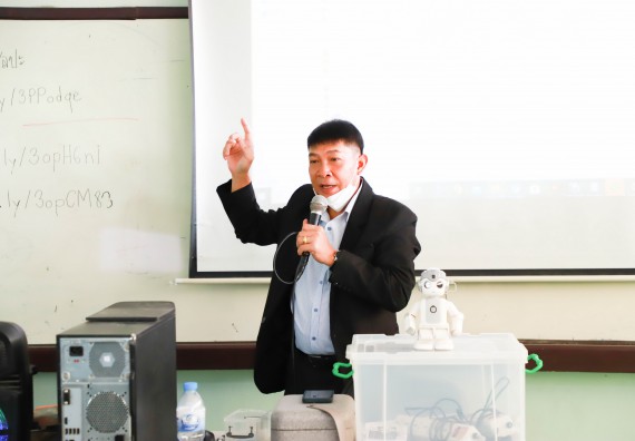 ภาพกิจกรรม  คณะวิทยาศาสตร์และเทคโนโลยี จัดกิจกรรมค่ายวิทยาศาสตร์สัญจร ปีการศึกษา 2565  โรงเรียนวังแขมวิทยาคม