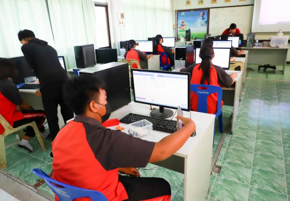 ภาพกิจกรรม  คณะวิทยาศาสตร์และเทคโนโลยี จัดกิจกรรมค่ายวิทยาศาสตร์สัญจร ปีการศึกษา 2565  โรงเรียนวังแขมวิทยาคม