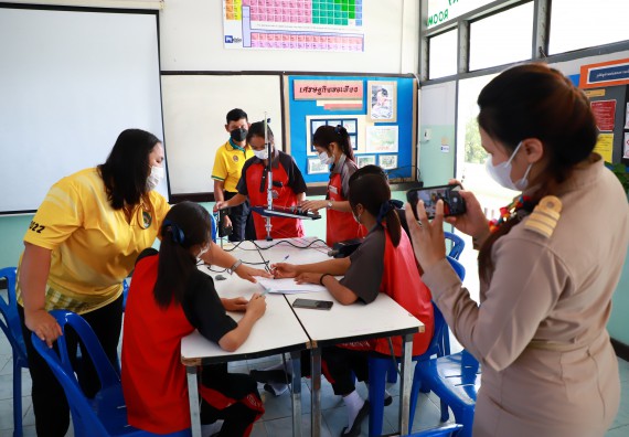 ภาพกิจกรรม  คณะวิทยาศาสตร์และเทคโนโลยี จัดกิจกรรมค่ายวิทยาศาสตร์สัญจร ปีการศึกษา 2565  โรงเรียนวังแขมวิทยาคม