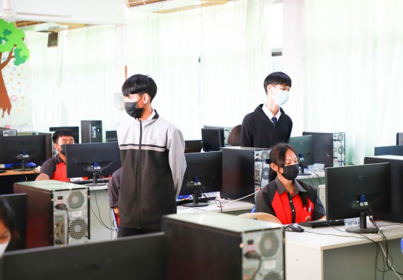 ภาพกิจกรรม  คณะวิทยาศาสตร์และเทคโนโลยี จัดกิจกรรมค่ายวิทยาศาสตร์สัญจร ปีการศึกษา 2565  โรงเรียนวังแขมวิทยาคม