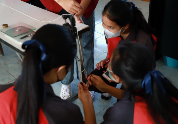 ภาพกิจกรรม  คณะวิทยาศาสตร์และเทคโนโลยี จัดกิจกรรมค่ายวิทยาศาสตร์สัญจร ปีการศึกษา 2565  โรงเรียนวังแขมวิทยาคม