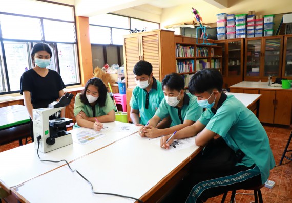 ภาพกิจกรรม  คณะวิทยาศาสตร์และเทคโนโลยี จัดกิจกรรมค่ายวิทยาศาสตร์สัญจร ปีการศึกษา 2565  โรงเรียนปางมะค่าวิทยาคม