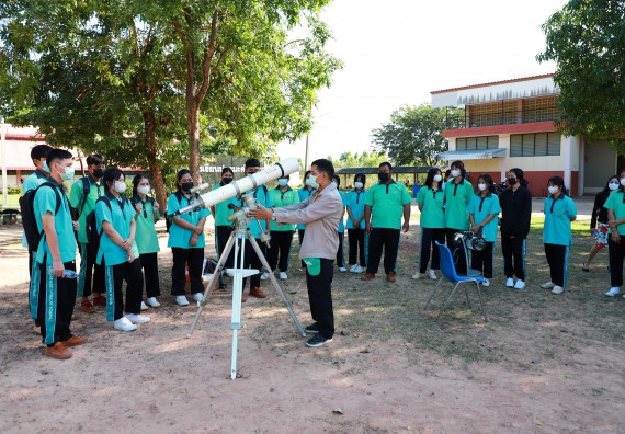 ภาพกิจกรรม  คณะวิทยาศาสตร์และเทคโนโลยี จัดกิจกรรมค่ายวิทยาศาสตร์สัญจร ปีการศึกษา 2565  โรงเรียนปางมะค่าวิทยาคม