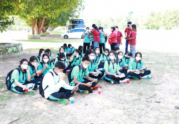 ภาพกิจกรรม  คณะวิทยาศาสตร์และเทคโนโลยี จัดกิจกรรมค่ายวิทยาศาสตร์สัญจร ปีการศึกษา 2565  โรงเรียนปางมะค่าวิทยาคม