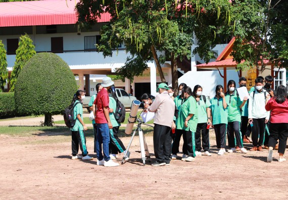 ภาพกิจกรรม  คณะวิทยาศาสตร์และเทคโนโลยี จัดกิจกรรมค่ายวิทยาศาสตร์สัญจร ปีการศึกษา 2565  โรงเรียนปางมะค่าวิทยาคม