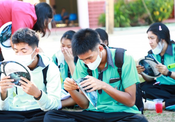 ภาพกิจกรรม  คณะวิทยาศาสตร์และเทคโนโลยี จัดกิจกรรมค่ายวิทยาศาสตร์สัญจร ปีการศึกษา 2565  โรงเรียนปางมะค่าวิทยาคม