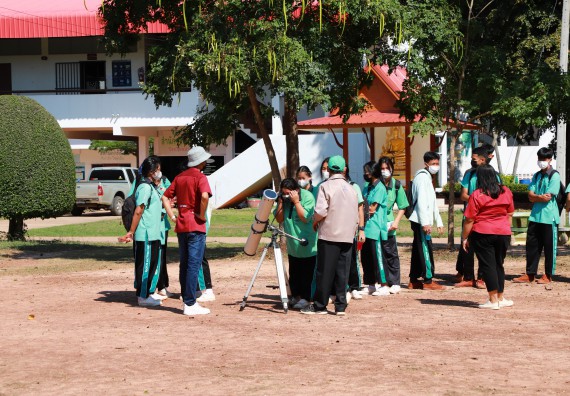 ภาพกิจกรรม  คณะวิทยาศาสตร์และเทคโนโลยี จัดกิจกรรมค่ายวิทยาศาสตร์สัญจร ปีการศึกษา 2565  โรงเรียนปางมะค่าวิทยาคม