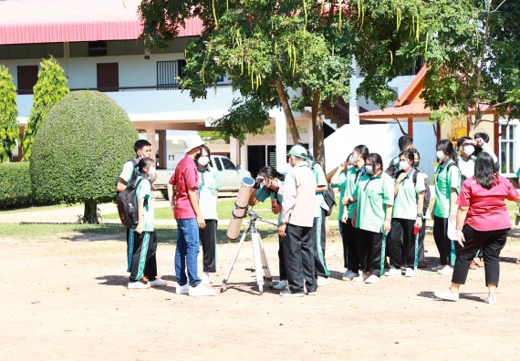 ภาพกิจกรรม  คณะวิทยาศาสตร์และเทคโนโลยี จัดกิจกรรมค่ายวิทยาศาสตร์สัญจร ปีการศึกษา 2565  โรงเรียนปางมะค่าวิทยาคม