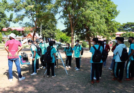 ภาพกิจกรรม  คณะวิทยาศาสตร์และเทคโนโลยี จัดกิจกรรมค่ายวิทยาศาสตร์สัญจร ปีการศึกษา 2565  โรงเรียนปางมะค่าวิทยาคม