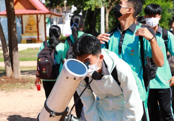 ภาพกิจกรรม  คณะวิทยาศาสตร์และเทคโนโลยี จัดกิจกรรมค่ายวิทยาศาสตร์สัญจร ปีการศึกษา 2565  โรงเรียนปางมะค่าวิทยาคม