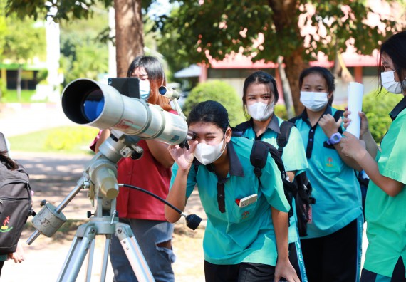 ภาพกิจกรรม  คณะวิทยาศาสตร์และเทคโนโลยี จัดกิจกรรมค่ายวิทยาศาสตร์สัญจร ปีการศึกษา 2565  โรงเรียนปางมะค่าวิทยาคม