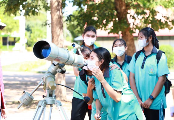ภาพกิจกรรม  คณะวิทยาศาสตร์และเทคโนโลยี จัดกิจกรรมค่ายวิทยาศาสตร์สัญจร ปีการศึกษา 2565  โรงเรียนปางมะค่าวิทยาคม