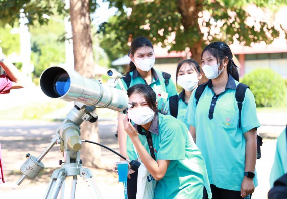 ภาพกิจกรรม  คณะวิทยาศาสตร์และเทคโนโลยี จัดกิจกรรมค่ายวิทยาศาสตร์สัญจร ปีการศึกษา 2565  โรงเรียนปางมะค่าวิทยาคม