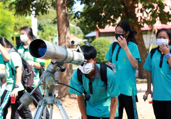 ภาพกิจกรรม  คณะวิทยาศาสตร์และเทคโนโลยี จัดกิจกรรมค่ายวิทยาศาสตร์สัญจร ปีการศึกษา 2565  โรงเรียนปางมะค่าวิทยาคม