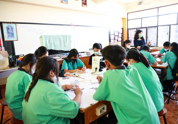 ภาพกิจกรรม  คณะวิทยาศาสตร์และเทคโนโลยี จัดกิจกรรมค่ายวิทยาศาสตร์สัญจร ปีการศึกษา 2565  โรงเรียนปางมะค่าวิทยาคม