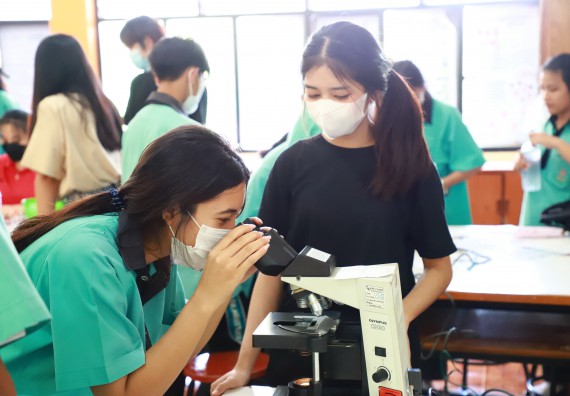 ภาพกิจกรรม  คณะวิทยาศาสตร์และเทคโนโลยี จัดกิจกรรมค่ายวิทยาศาสตร์สัญจร ปีการศึกษา 2565  โรงเรียนปางมะค่าวิทยาคม