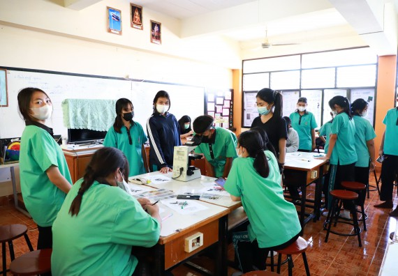 ภาพกิจกรรม  คณะวิทยาศาสตร์และเทคโนโลยี จัดกิจกรรมค่ายวิทยาศาสตร์สัญจร ปีการศึกษา 2565  โรงเรียนปางมะค่าวิทยาคม