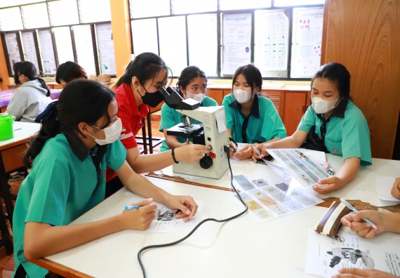 ภาพกิจกรรม  คณะวิทยาศาสตร์และเทคโนโลยี จัดกิจกรรมค่ายวิทยาศาสตร์สัญจร ปีการศึกษา 2565  โรงเรียนปางมะค่าวิทยาคม