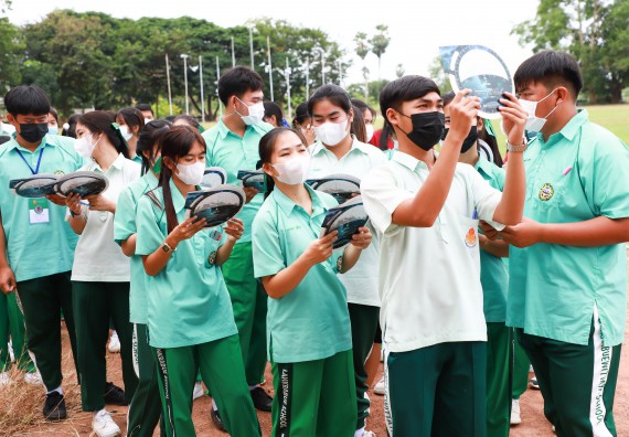 ภาพกิจกรรม  คณะวิทยาศาสตร์และเทคโนโลยี จัดกิจกรรมค่ายวิทยาศาสตร์สัญจร ปีการศึกษา 2565  โรงเรียนลานกระบือวิทยา