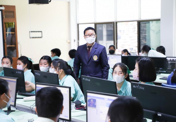 ภาพกิจกรรม  คณะวิทยาศาสตร์และเทคโนโลยี จัดกิจกรรมค่ายวิทยาศาสตร์สัญจร ปีการศึกษา 2565  โรงเรียนลานกระบือวิทยา