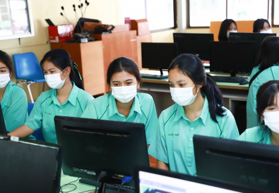 ภาพกิจกรรม  คณะวิทยาศาสตร์และเทคโนโลยี จัดกิจกรรมค่ายวิทยาศาสตร์สัญจร ปีการศึกษา 2565  โรงเรียนลานกระบือวิทยา