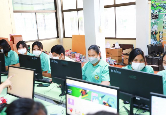 ภาพกิจกรรม  คณะวิทยาศาสตร์และเทคโนโลยี จัดกิจกรรมค่ายวิทยาศาสตร์สัญจร ปีการศึกษา 2565  โรงเรียนลานกระบือวิทยา