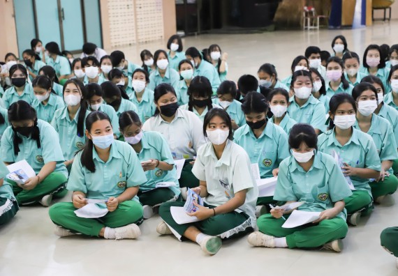 ภาพกิจกรรม  คณะวิทยาศาสตร์และเทคโนโลยี จัดกิจกรรมค่ายวิทยาศาสตร์สัญจร ปีการศึกษา 2565  โรงเรียนลานกระบือวิทยา