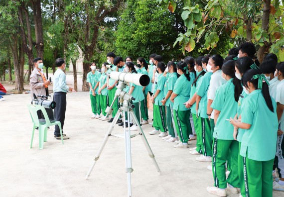 ภาพกิจกรรม  คณะวิทยาศาสตร์และเทคโนโลยี จัดกิจกรรมค่ายวิทยาศาสตร์สัญจร ปีการศึกษา 2565  โรงเรียนลานกระบือวิทยา