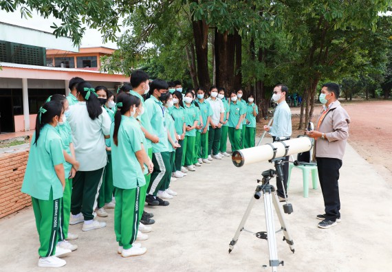 ภาพกิจกรรม  คณะวิทยาศาสตร์และเทคโนโลยี จัดกิจกรรมค่ายวิทยาศาสตร์สัญจร ปีการศึกษา 2565  โรงเรียนลานกระบือวิทยา