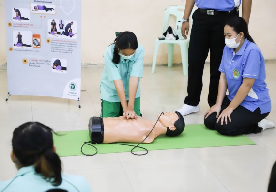 ภาพกิจกรรม  คณะวิทยาศาสตร์และเทคโนโลยี จัดกิจกรรมค่ายวิทยาศาสตร์สัญจร ปีการศึกษา 2565  โรงเรียนลานกระบือวิทยา