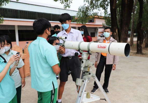 ภาพกิจกรรม  คณะวิทยาศาสตร์และเทคโนโลยี จัดกิจกรรมค่ายวิทยาศาสตร์สัญจร ปีการศึกษา 2565  โรงเรียนลานกระบือวิทยา