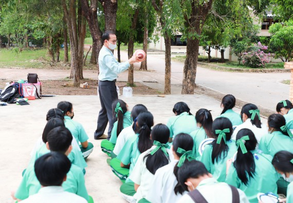 ภาพกิจกรรม  คณะวิทยาศาสตร์และเทคโนโลยี จัดกิจกรรมค่ายวิทยาศาสตร์สัญจร ปีการศึกษา 2565  โรงเรียนลานกระบือวิทยา