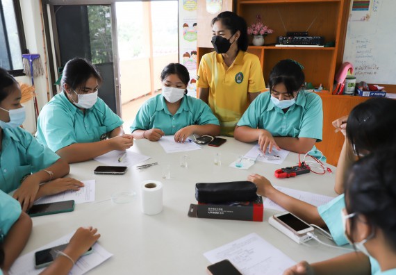 ภาพกิจกรรม  คณะวิทยาศาสตร์และเทคโนโลยี จัดกิจกรรมค่ายวิทยาศาสตร์สัญจร ปีการศึกษา 2565  โรงเรียนลานกระบือวิทยา
