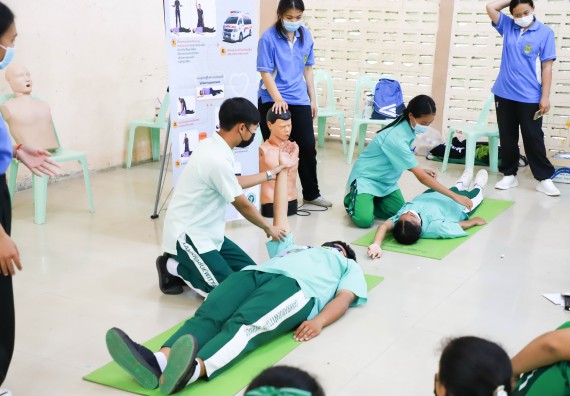 ภาพกิจกรรม  คณะวิทยาศาสตร์และเทคโนโลยี จัดกิจกรรมค่ายวิทยาศาสตร์สัญจร ปีการศึกษา 2565  โรงเรียนลานกระบือวิทยา