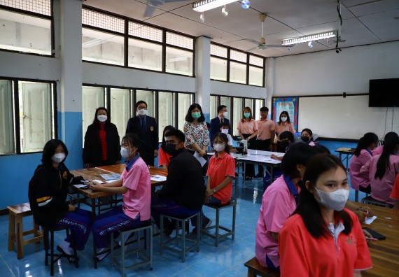 ภาพกิจกรรม   คณะวิทยาศาสตร์และเทคโนโลยี จัดกิจกรรมค่ายวิทยาศาสตร์สัญจร ปีการศึกษา 2565  โรงเรียนวังตะเคียนประชานุสรณ์