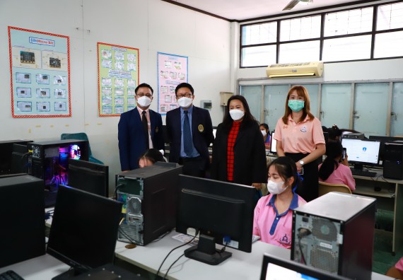 ภาพกิจกรรม   คณะวิทยาศาสตร์และเทคโนโลยี จัดกิจกรรมค่ายวิทยาศาสตร์สัญจร ปีการศึกษา 2565  โรงเรียนวังตะเคียนประชานุสรณ์