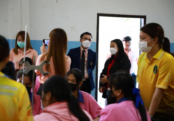 ภาพกิจกรรม   คณะวิทยาศาสตร์และเทคโนโลยี จัดกิจกรรมค่ายวิทยาศาสตร์สัญจร ปีการศึกษา 2565  โรงเรียนวังตะเคียนประชานุสรณ์