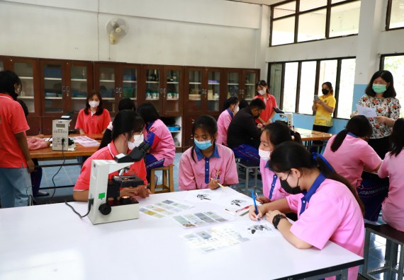 ภาพกิจกรรม   คณะวิทยาศาสตร์และเทคโนโลยี จัดกิจกรรมค่ายวิทยาศาสตร์สัญจร ปีการศึกษา 2565  โรงเรียนวังตะเคียนประชานุสรณ์