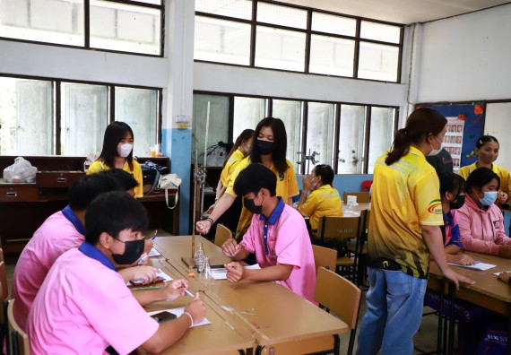 ภาพกิจกรรม   คณะวิทยาศาสตร์และเทคโนโลยี จัดกิจกรรมค่ายวิทยาศาสตร์สัญจร ปีการศึกษา 2565  โรงเรียนวังตะเคียนประชานุสรณ์