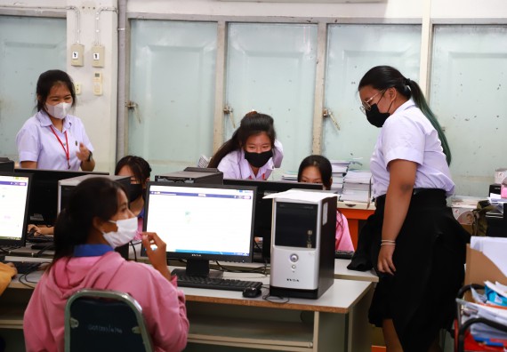 ภาพกิจกรรม   คณะวิทยาศาสตร์และเทคโนโลยี จัดกิจกรรมค่ายวิทยาศาสตร์สัญจร ปีการศึกษา 2565  โรงเรียนวังตะเคียนประชานุสรณ์