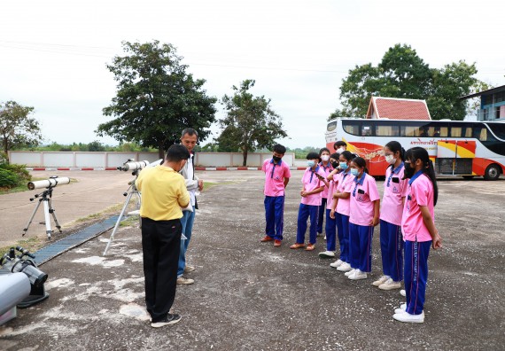 ภาพกิจกรรม   คณะวิทยาศาสตร์และเทคโนโลยี จัดกิจกรรมค่ายวิทยาศาสตร์สัญจร ปีการศึกษา 2565  โรงเรียนวังตะเคียนประชานุสรณ์