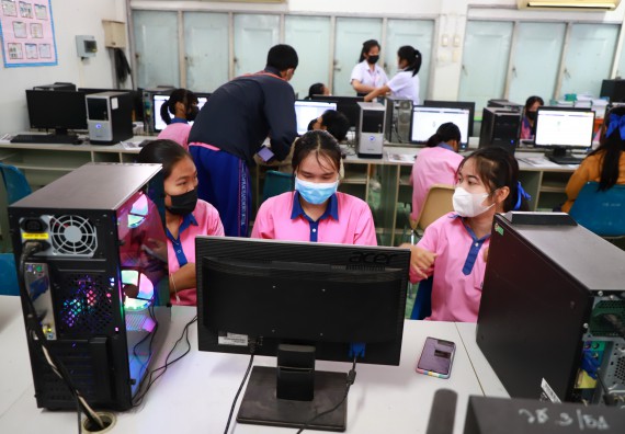 ภาพกิจกรรม   คณะวิทยาศาสตร์และเทคโนโลยี จัดกิจกรรมค่ายวิทยาศาสตร์สัญจร ปีการศึกษา 2565  โรงเรียนวังตะเคียนประชานุสรณ์