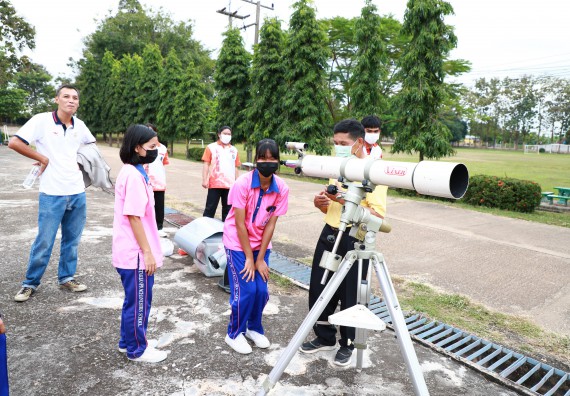 ภาพกิจกรรม   คณะวิทยาศาสตร์และเทคโนโลยี จัดกิจกรรมค่ายวิทยาศาสตร์สัญจร ปีการศึกษา 2565  โรงเรียนวังตะเคียนประชานุสรณ์